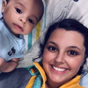 Meet your Posher, Alexis